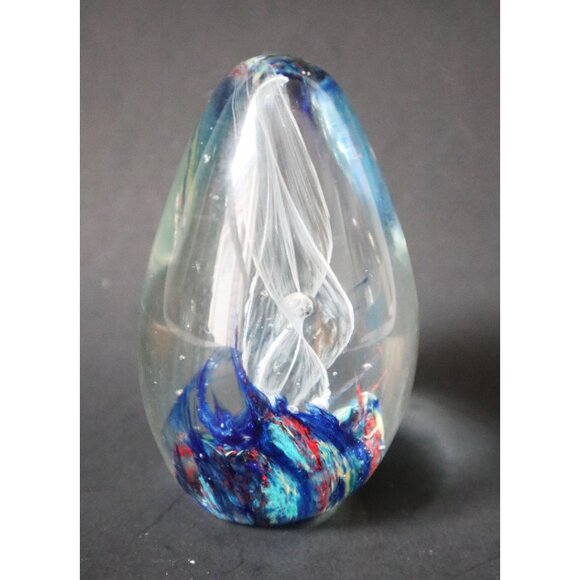 Handcrafted Glass Paperweight With Controlled Bubble Design & Swirling Murano St - Picture 2 of 5